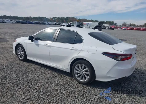 2023 Toyota Camry Le z USA, uszkodzony, nr VIN 4T1C11AK2PU744178